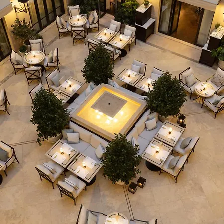 Corinthia Hotel