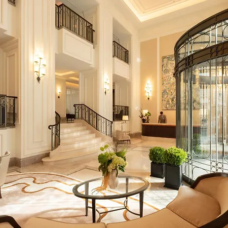 Corinthia Hotel 5*