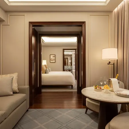 Corinthia 5*