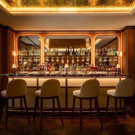 Corinthia Hotel