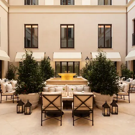 Hotel Corinthia