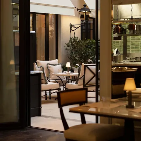 Hotel Corinthia